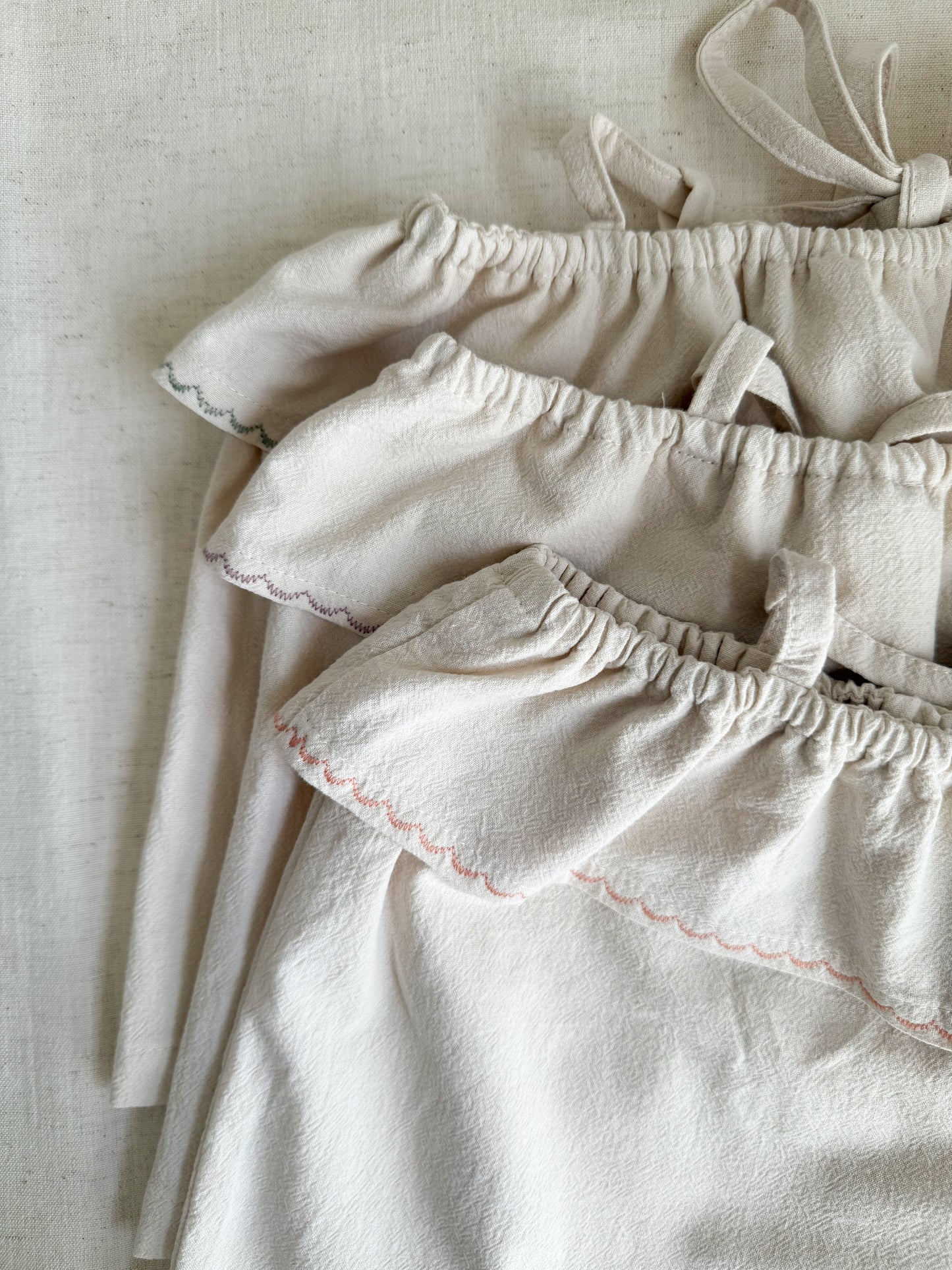Thea Top - Vanilla / Contrast Stitch